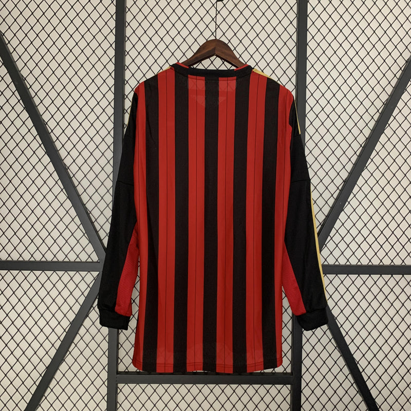 camisa-manga-longa-camiseta-milan-adidas-emirates-fly-versao-torcedor-masculina-13-14-home-casa-i-principal-1-vermelha-preta-vermelho-preto-dourada-dourado-re