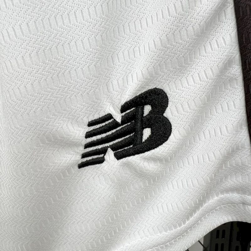 conjunto-infantil-sao-sao-paulo-spfc-new-balance-nb-versao-versao-torcedor-masculina-24-25-third-away-fora-iii-terceira-3-vermelha-preta-branca-preto_11