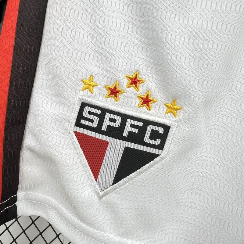 conjunto-infantil-sao-sao-paulo-spfc-new-balance-nb-versao-versao-torcedor-masculina-24-25-third-away-fora-iii-terceira-3-vermelha-preta-branca-preto_5