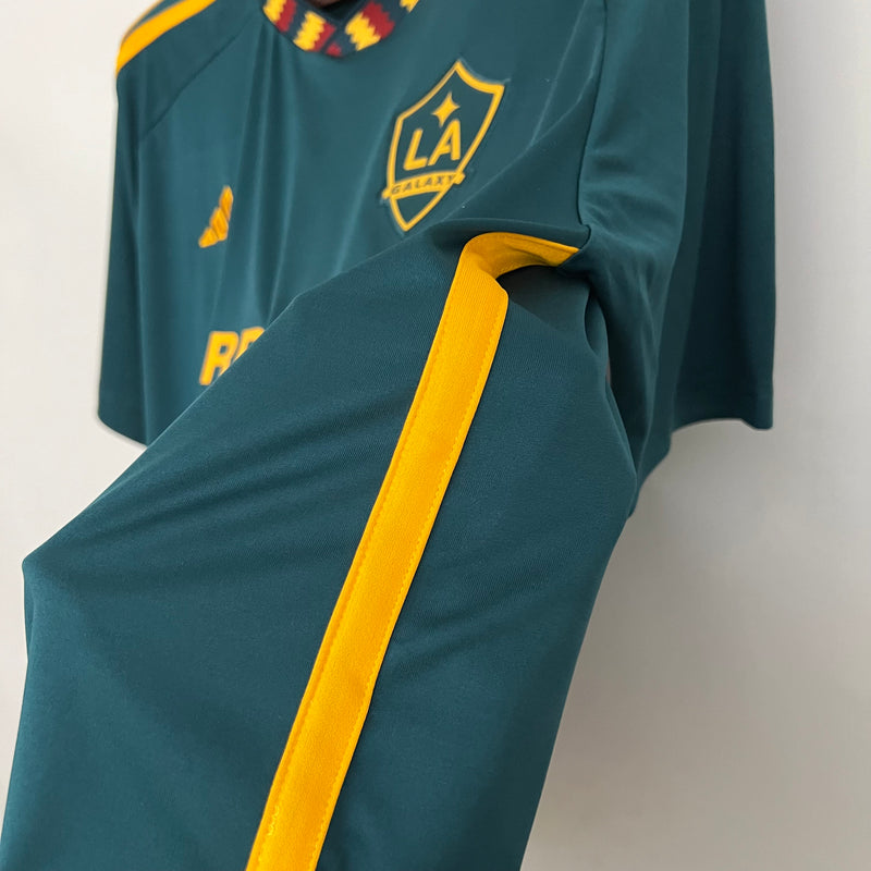 la-galaxy-los-angeles-adidas-masculina-ii-away-herbalife-nutrition-beckham-david-fora-dois-secundario_1