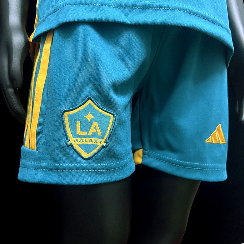 la-galaxy-los-angeles-away-ii-fora-secundaria-torcedor-versao-versao-verde-azul-amarela-adidas-david-beckham-herbalife-nutrition-conjunto-infantil-kit-kids-kid_6