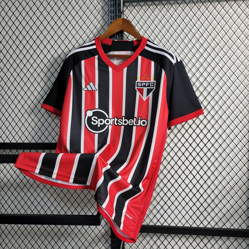 sao-paulo-sao-spfc-adidas-sports-bet-io-torcedor-masculina-versao-versao-james-rodrigues-23-24-20-vermelha-preta-branca-vermelho-preto-branco-away-fora-ii-secundaria-2_12