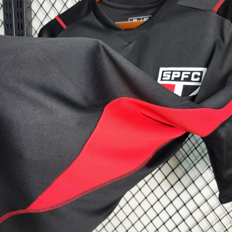 sao-paulo-sao-spfc-adidas-sports-bet-io-torcedor-masculina-versao-versao-james-rodrigues-23-24-20-vermelha-preta-branca-vermelho-preto-branco-treino-treinamento_4